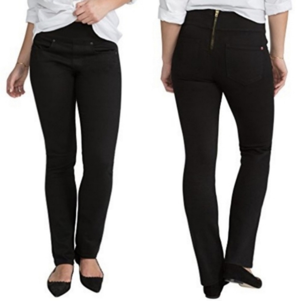 NWT Spanx Signature Waist Straight Leg Jean in Very Black